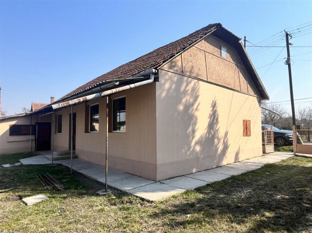 Eladó családi ház, Sarkadon 12.5 M Ft, 2+1 szobás