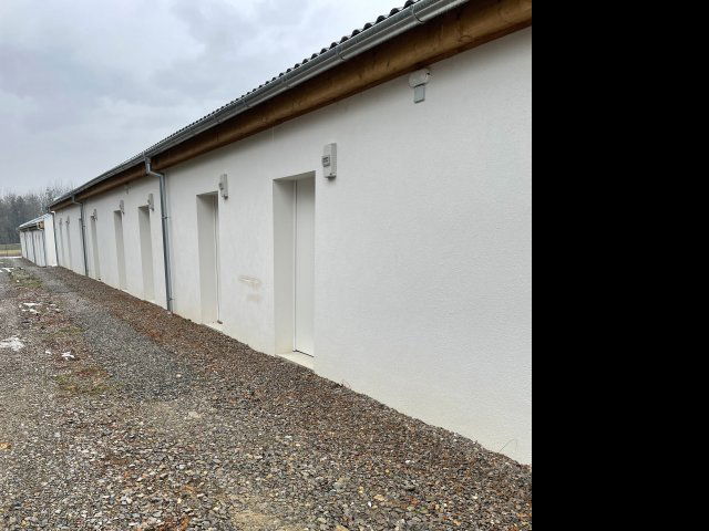 Eladó garázs, Kozármislenyen, Vadvirág utcában 10.8 M Ft