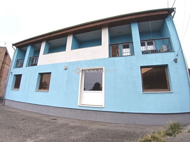 Eladó üzlethelyiség, Üllőn 240 M Ft / költözzbe.hu