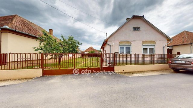 Eladó családi ház, Nagyecseden 24.9 M Ft, 2+1 szobás