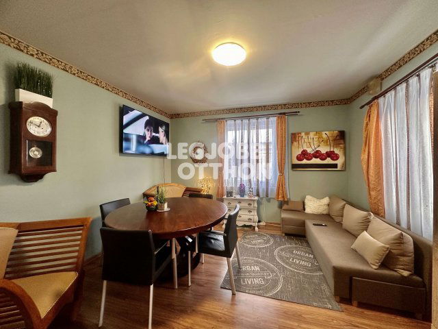 Eladó családi ház, Törtelen 16.5 M Ft, 2 szobás