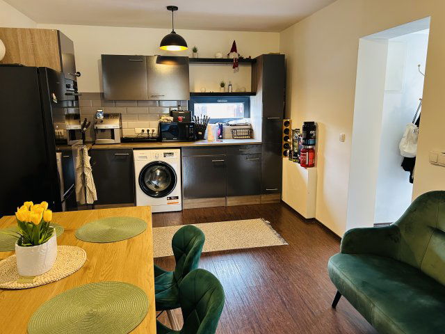 Eladó családi ház, Keszthelyen 52.999 M Ft, 1+1 szobás