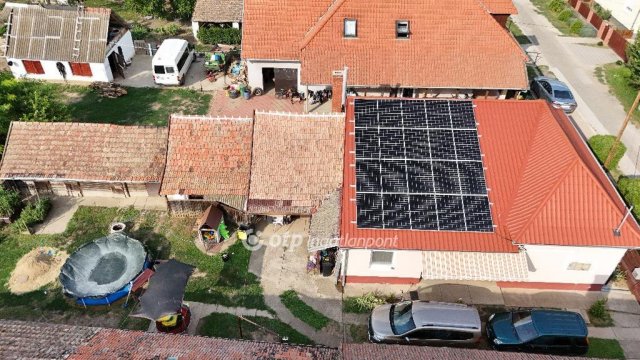 Eladó családi ház, Tiszapüspökin 35 M Ft, 2+1 szobás