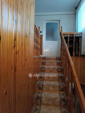 Eladó családi ház, Debrecenben 130 M Ft, 5 szobás