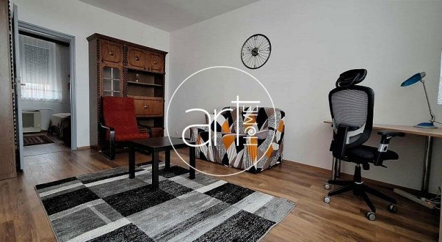 Kiadó téglalakás, albérlet, Szegeden 220 E Ft / hó, 2 szobás