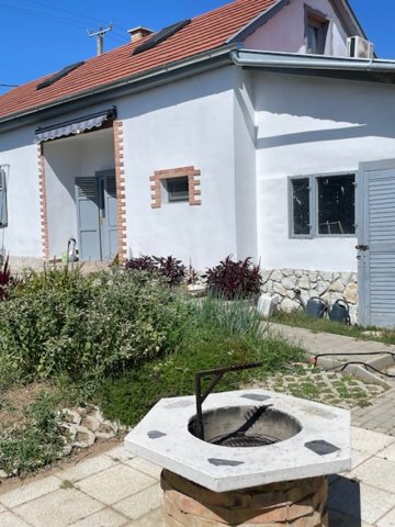 Eladó családi ház, Gávavencsellőn 23.5 M Ft, 3 szobás