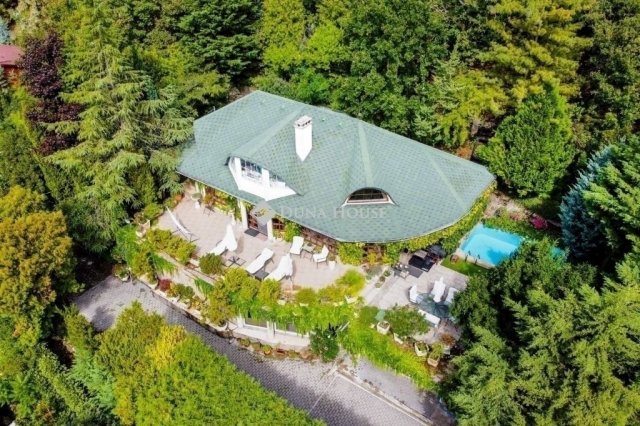 Eladó családi ház, Szentendrén 179 M Ft, 4 szobás