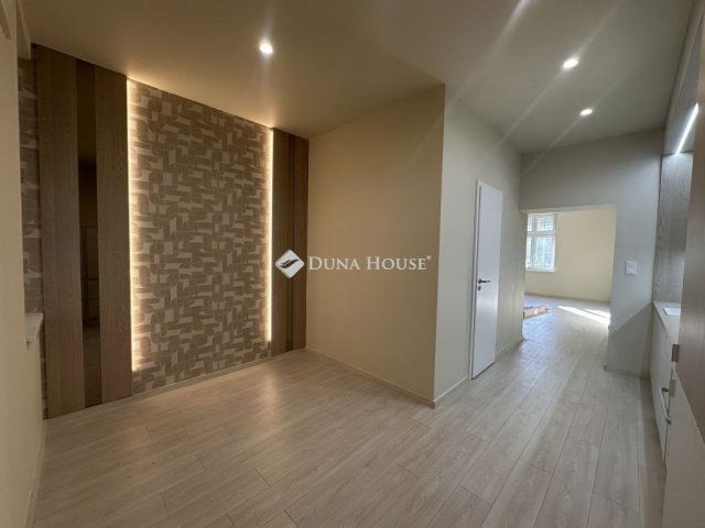 Eladó téglalakás, Budapesten, XIII. kerületben 71.9 M Ft