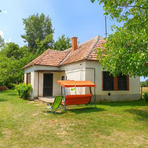 Eladó családi ház, Vásárosmiskén 15.9 M Ft, 1 szobás
