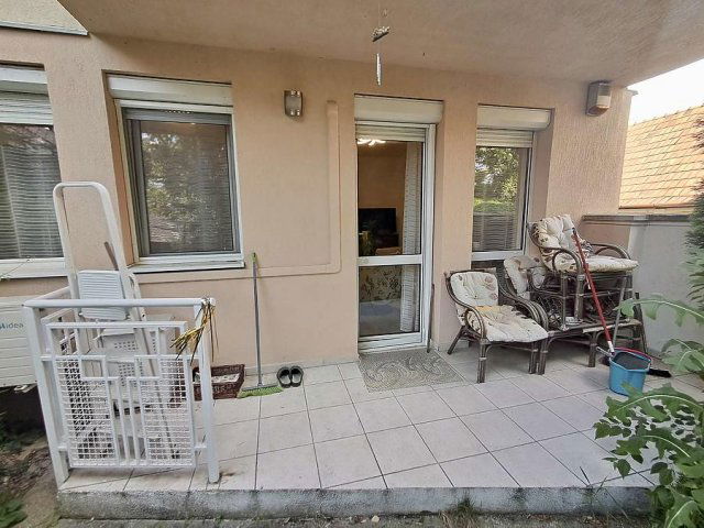 Kiadó téglalakás, albérlet, Budapesten, XV. kerületben