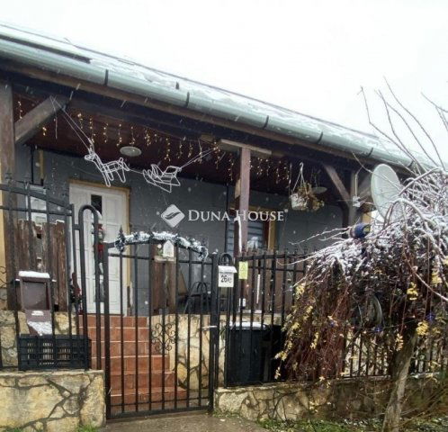 Eladó családi ház, Kókán 64 M Ft, 5 szobás