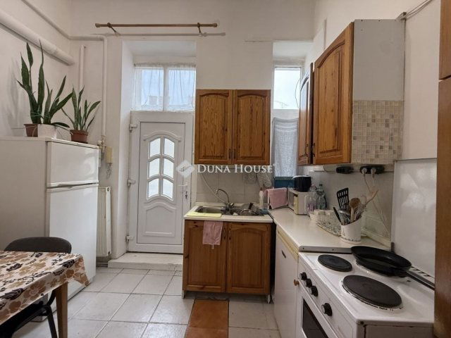 Eladó téglalakás, Budapesten, VII. kerületben 48 M Ft, 1 szobás