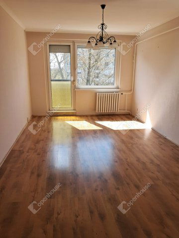Eladó panellakás, Tatabányán 42.5 M Ft, 3 szobás