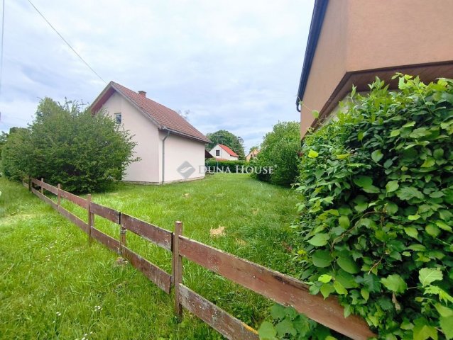 Eladó nyaraló, Faddon 35 M Ft, 3 szobás / költözzbe.hu