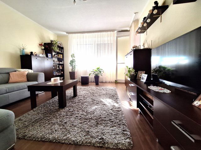 Eladó téglalakás, Hévízen 57.9 M Ft, 2 szobás