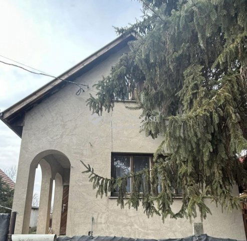 Eladó családi ház, Pilisen 22 M Ft, 1 szobás