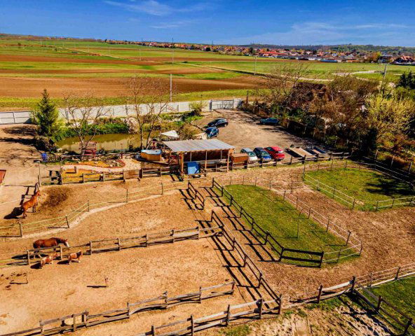 Eladó ipari ingatlan, Pécelen 80 M Ft / költözzbe.hu