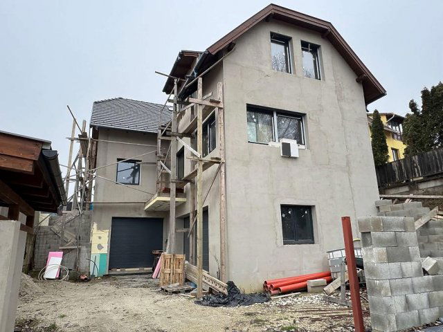 Eladó ipari ingatlan, Budakalászon 399 M Ft / költözzbe.hu