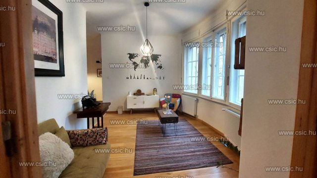 Eladó téglalakás, Budapesten, I. kerületben, Váralja utcában