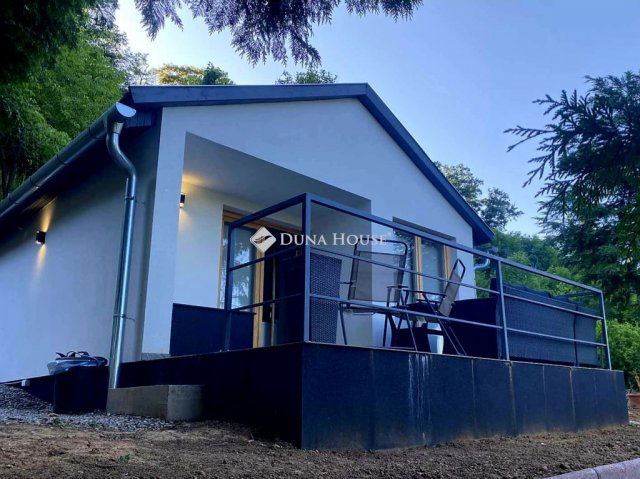 Eladó nyaraló, Orfűn 49.9 M Ft, 2 szobás / költözzbe.hu
