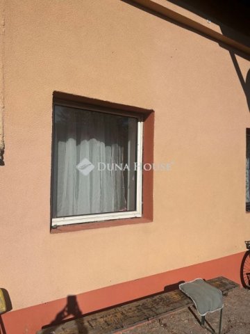 Eladó téglalakás, Mosonmagyaróváron 27.9 M Ft, 2 szobás