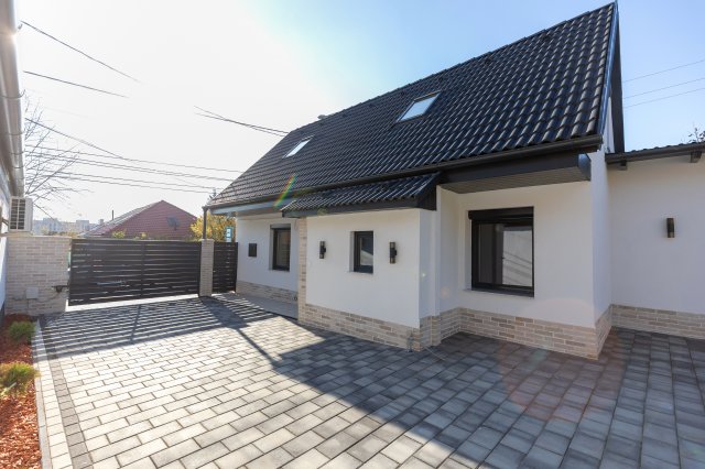 Eladó családi ház, Budapesten, III. kerületben 199.5 M Ft