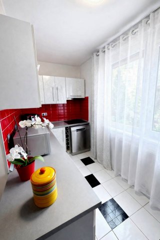 Eladó panellakás, Debrecenben 76.4 M Ft, 3 szobás