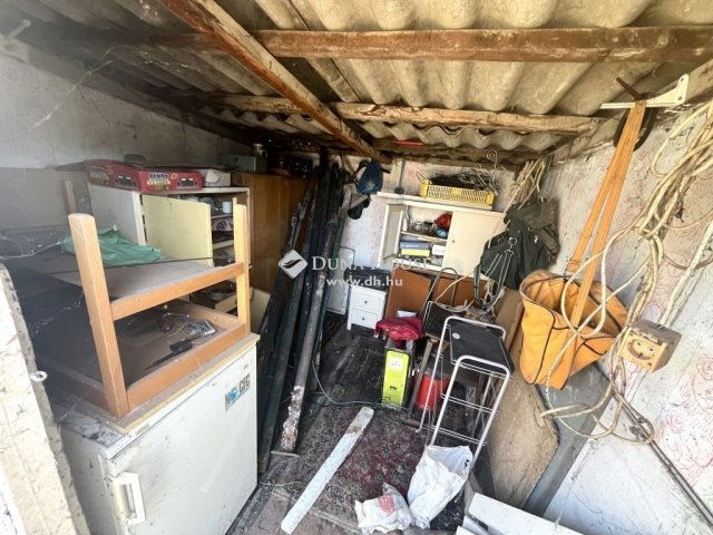 Eladó családi ház, Budapesten, XVIII. kerületben 34.9 M Ft