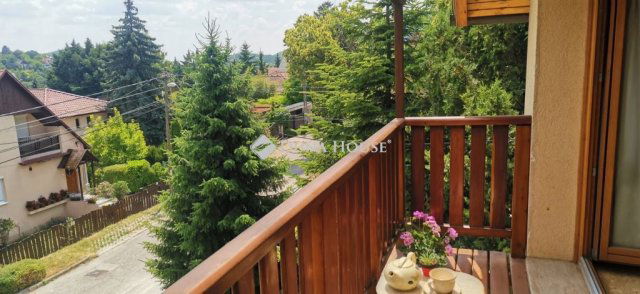 Eladó családi ház, Budapesten, II. kerületben 244.9 M Ft