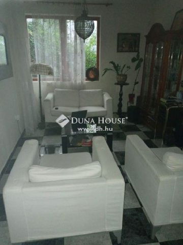 Eladó családi ház, Budapesten, II. kerületben 243.84 M Ft
