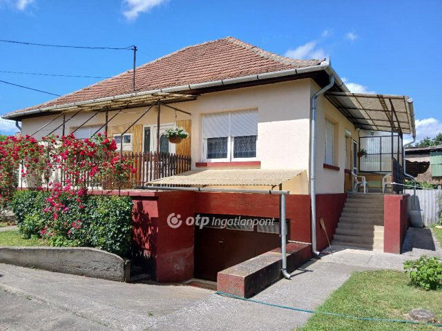 Eladó családi ház, Visontán 49.99 M Ft, 3 szobás