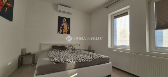 Eladó családi ház, Monoron 164.9 M Ft, 5 szobás