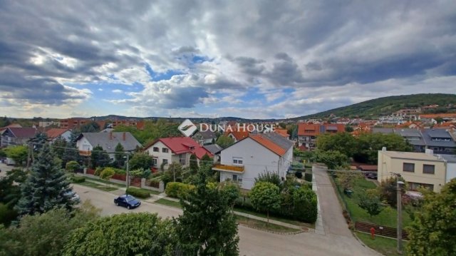 Eladó téglalakás, Balatonfüreden 78.9 M Ft, 2 szobás