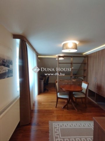 Kiadó téglalakás, albérlet, Debrecenben 230 E Ft / hó, 2 szobás