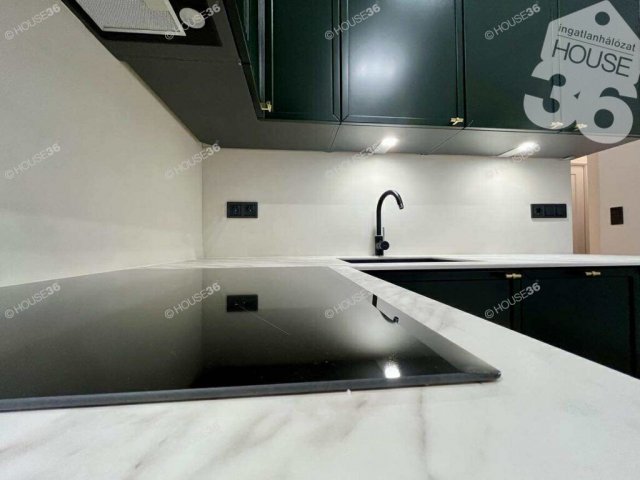 Eladó téglalakás, Kecskeméten 98.4 M Ft, 3 szobás