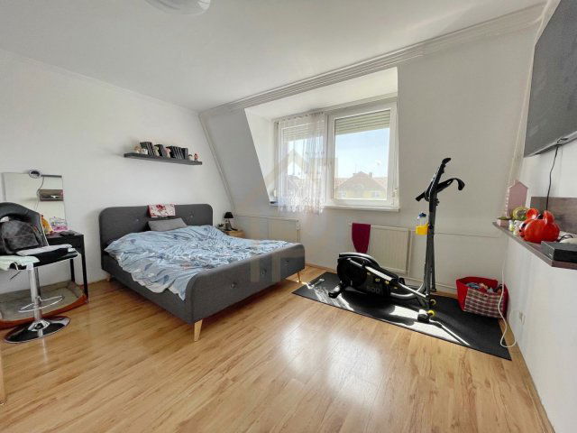 Eladó panellakás, Debrecenben 61 M Ft, 3 szobás