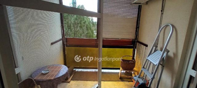 Eladó téglalakás, Hatvanban 36.9 M Ft, 2 szobás
