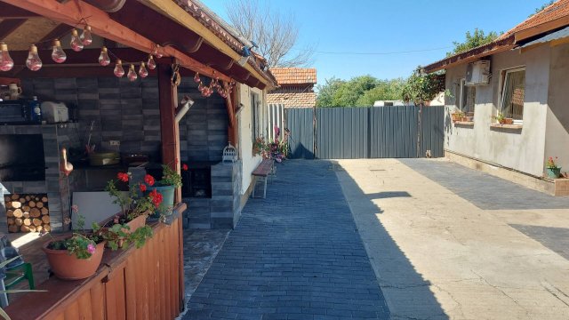 Eladó családi ház, Kétegyházán 45.2 M Ft, 4 szobás