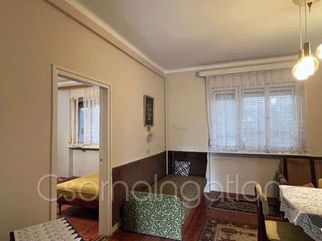 Eladó családi ház, Rábatamásin 22.9 M Ft, 2 szobás