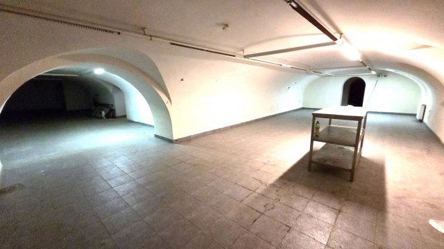 Kiadó ipari ingatlan, Budapesten, VI. kerületben, Szondi utcában