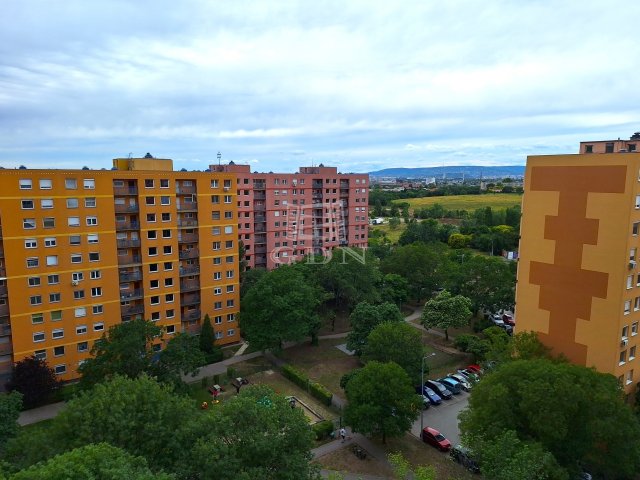 Eladó panellakás, Budapesten, X. kerületben 72.8 M Ft, 3 szobás