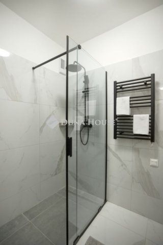 Eladó téglalakás, Budapesten, VIII. kerületben 70.498 M Ft