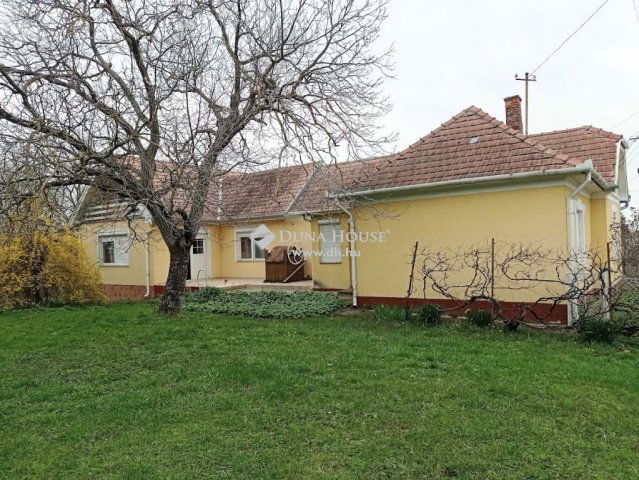 Eladó családi ház, Becsvölgyén 48 M Ft, 4 szobás