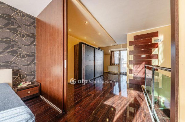 Eladó téglalakás, Budapesten, III. kerületben 113.9 M Ft