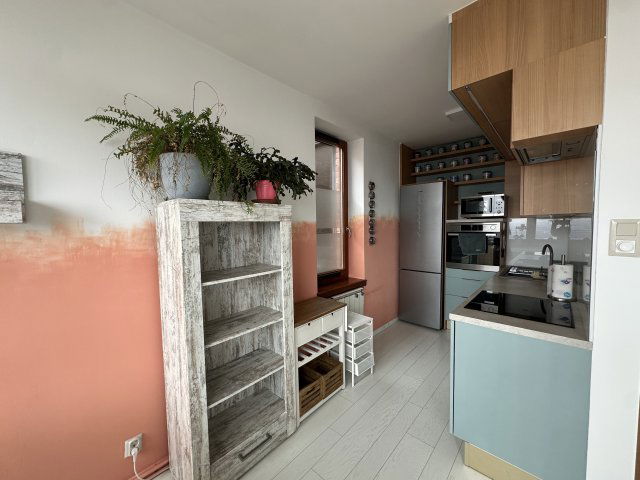 Kiadó téglalakás, albérlet, III. kerületben, Toboz utcában