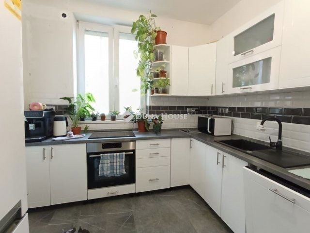 Eladó téglalakás, Budapesten, X. kerületben 43.9 M Ft, 1 szobás