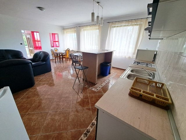 Kiadó családi ház, albérlet, Székesfehérvárott 105 E Ft / hó