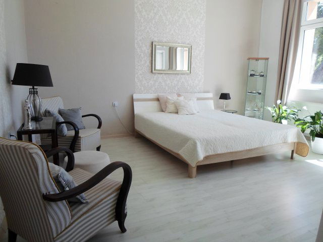 Eladó családi ház, Komáromban 169 M Ft, 3 szobás