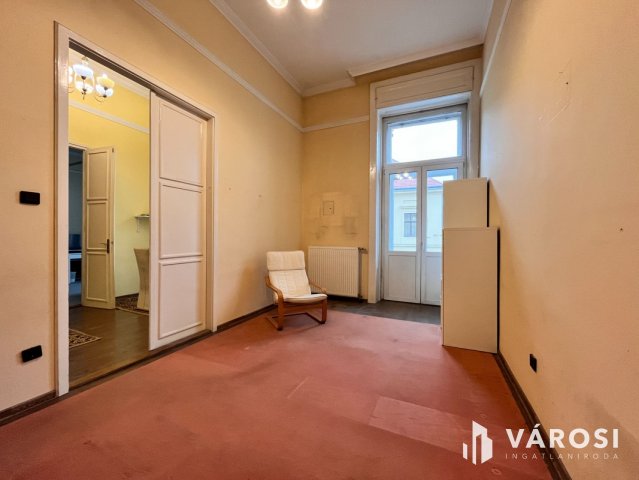 Eladó téglalakás, Debrecenben 99.9 M Ft, 4 szobás