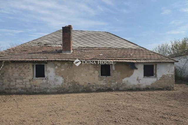 Eladó telek, Tiszakürtön 2.99 M Ft / költözzbe.hu